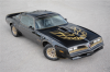 1977-pontiac-firebird-trans-am-smokey-and-the-bandit-promo-car-sells-for-550k_6.png